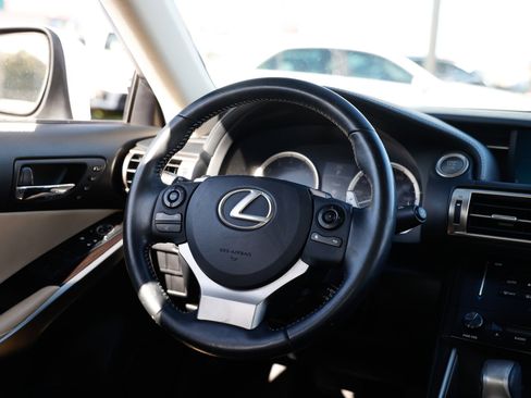 Used 2014 Lexus IS 250 AWD image 33