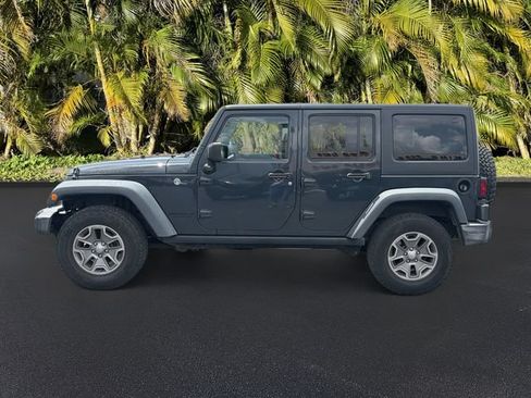 Used 2016 Jeep Wrangler Unlimited Rubicon w/ Connectivity Group AWD/4WD image 8