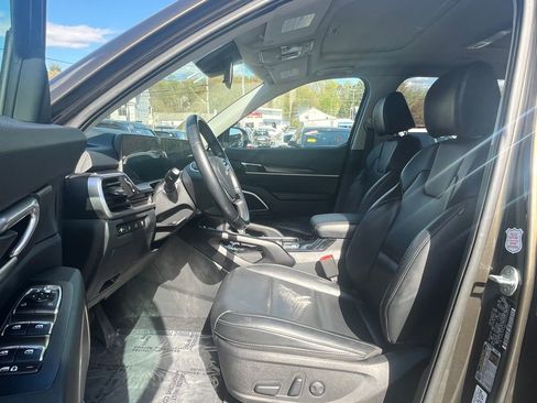 Used 2025 Kia Telluride S FWD image 23