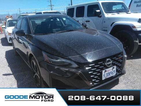 Used 2024 Nissan Altima 2.5 SR FWD image 1