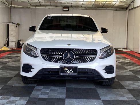 Used 2019 Mercedes-Benz GLC 300 4MATIC Coupe image 2