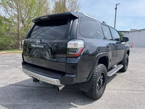 Used 2017 Toyota 4Runner TRD Off-Road Premium image 4