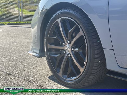 Used 2021 Honda Civic Sport Touring image 11