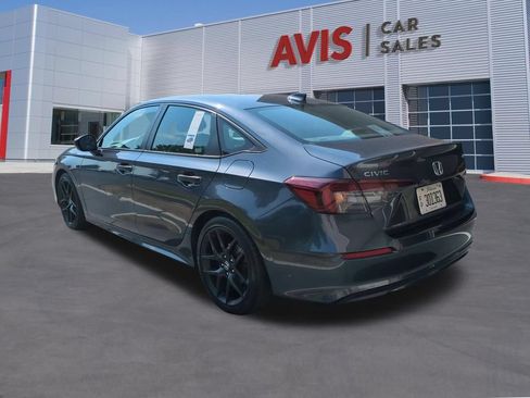 Used 2025 Honda Civic Sport image 9