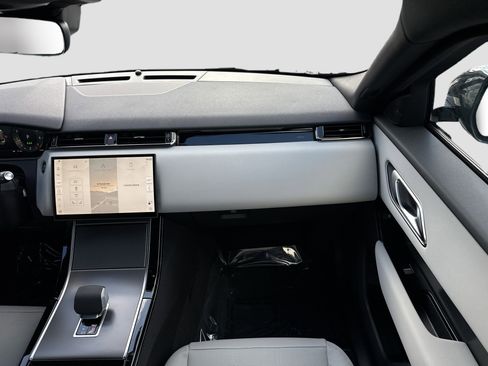 New 2026 Land Rover Range Rover Velar S image 18