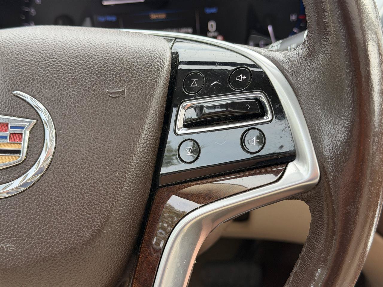 Used 2013 Cadillac SRX Premium AWD/4WD image 21
