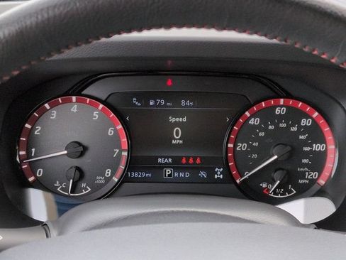 Used 2025 Nissan Frontier PRO-4X AWD/4WD image 24
