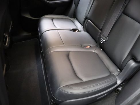 Used 2022 Tesla Model Y Long Range image 48