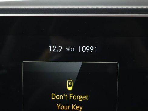 Used 2023 Mercedes-Benz GLS 580 4MATIC image 12