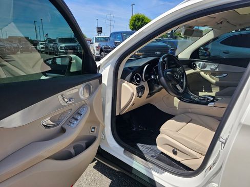 Used 2017 Mercedes-Benz GLC 300 4MATIC image 14