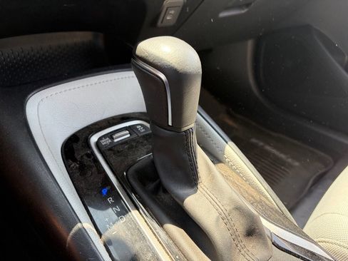 Used 2024 Toyota Corolla SE FWD image 7