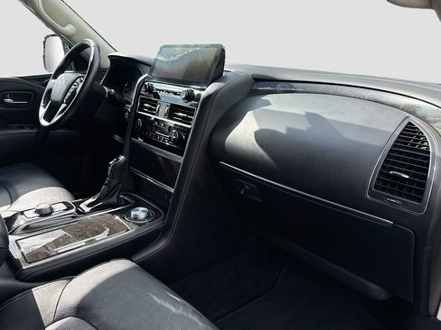 Certified 2024 INFINITI QX80 Luxe AWD/4WD image 33