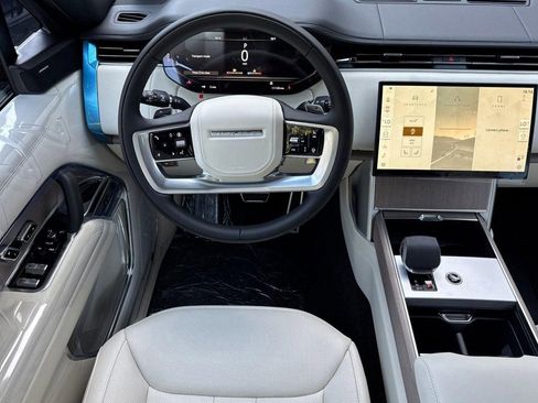 New 2026 Land Rover Range Rover SE AWD/4WD image 4
