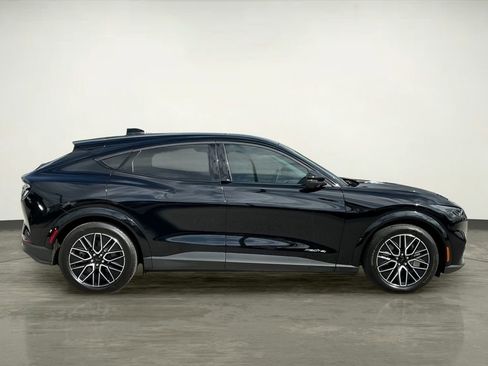Certified 2025 Ford Mustang Mach-E Premium AWD/4WD image 9