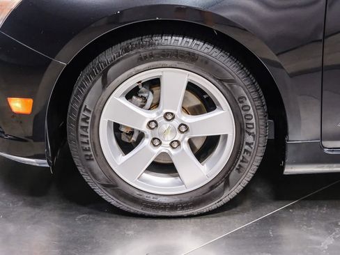 Used 2014 Chevrolet Cruze LT w/ RS Package FWD image 10