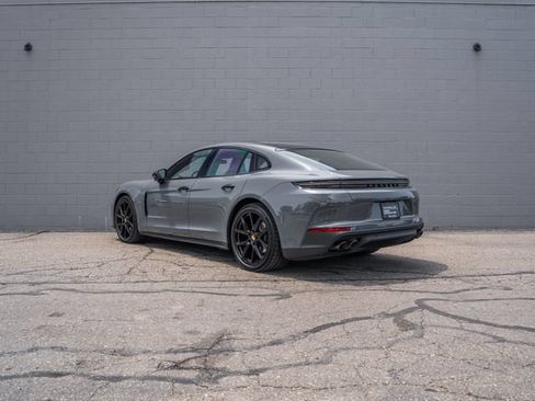 Certified 2025 Porsche Panamera 4 AWD/4WD image 3