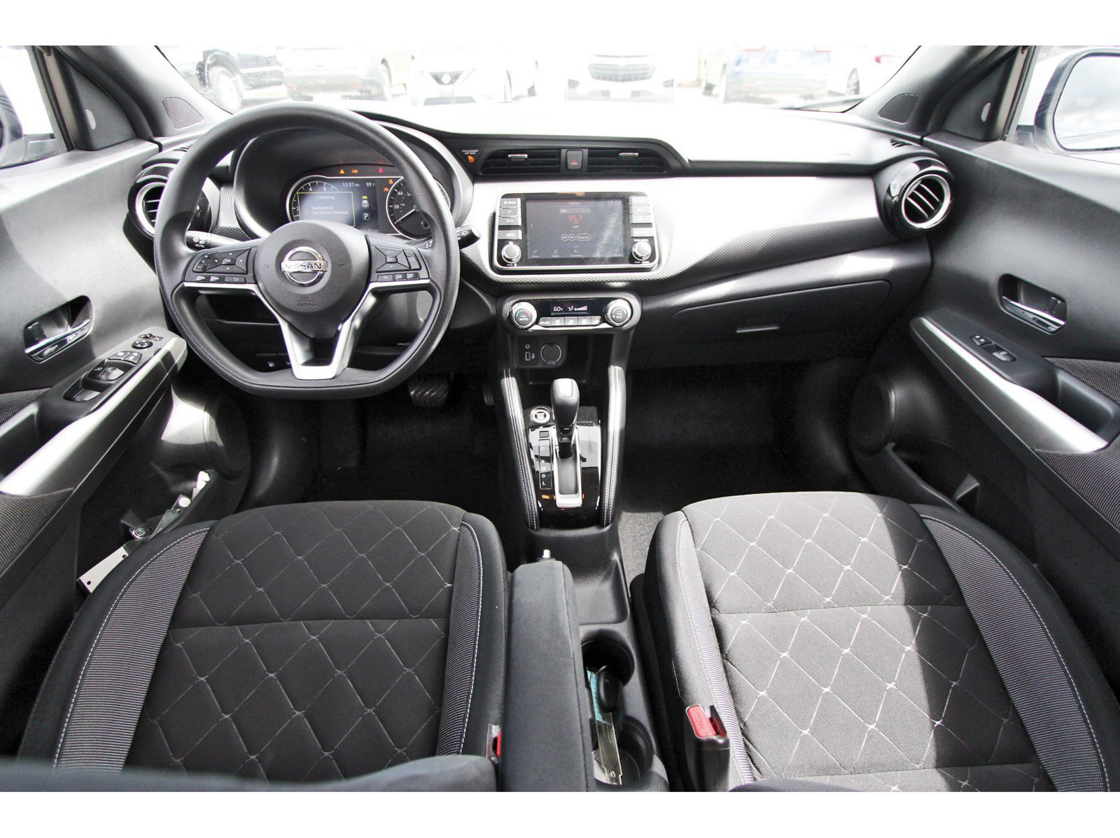 Used 2019 Nissan Kicks SV FWD image 13