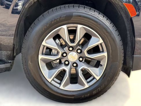 Used 2023 Chevrolet Tahoe LT w/ Luxury Package RWD image 12