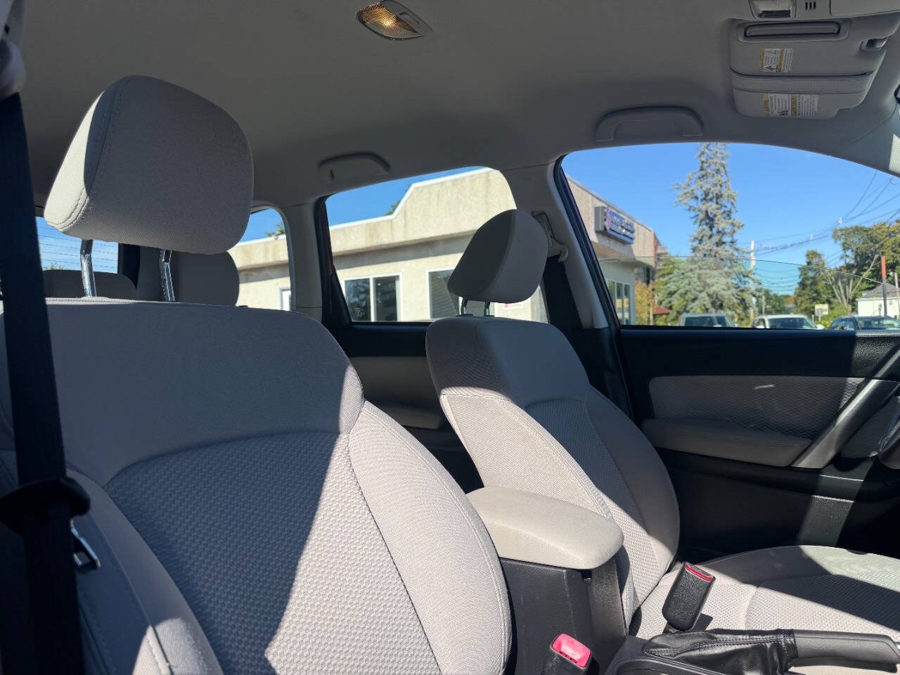 Used 2018 Subaru Forester 2.5i w/ Alloy Wheel Package AWD/4WD image 27