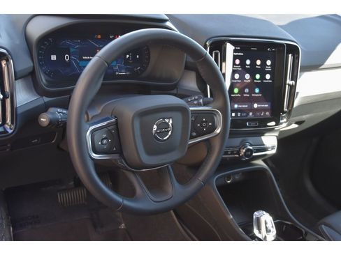 Certified 2026 Volvo XC40 B5 Plus w/ Protection Package Premier image 12