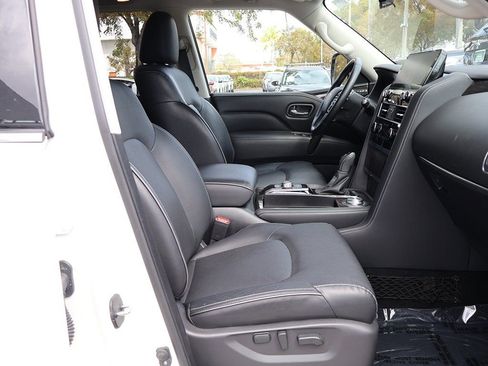 Used 2024 INFINITI QX80 Luxe w/ Cargo Package image 32