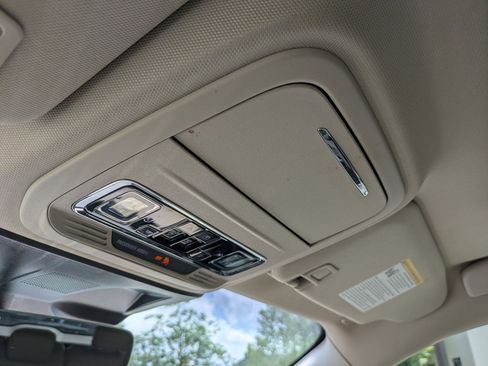 Used 2022 Lincoln Corsair Reserve w/ Luxury Package image 23