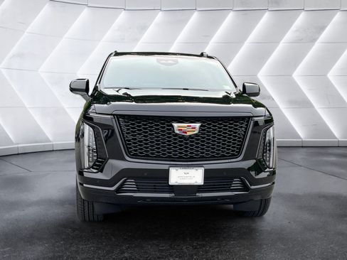 New 2026 Cadillac Escalade Sport w/ Touring Package AWD/4WD image 9