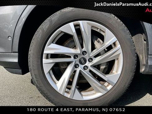 Used 2023 Audi Q7 2.0T Premium w/ Convenience Package AWD/4WD image 8