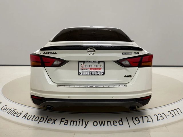 Used 2022 Nissan Altima 2.5 SR w/ Midnight Edition Package AWD/4WD image 4