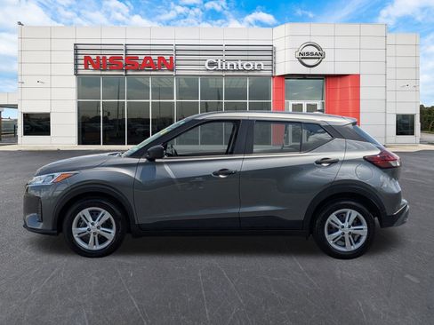 New 2025 Nissan Kicks Play S FWD image 6