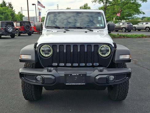 Certified 2021 Jeep Wrangler Sport AWD/4WD image 2