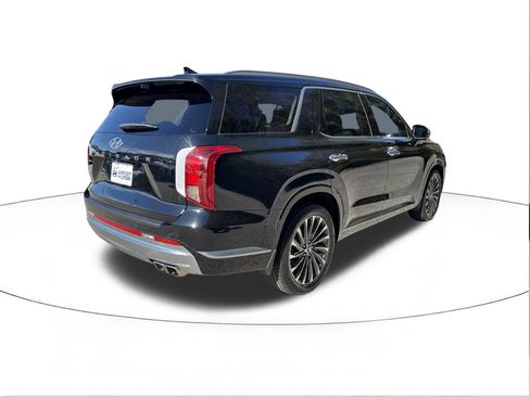 Certified 2024 Hyundai Palisade Calligraphy image 3