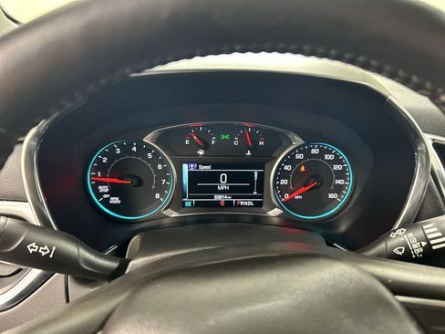 Used 2018 Chevrolet Equinox LT w/ Sun & Infotainment Package image 13