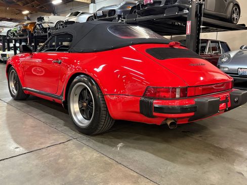 Used 1989 Porsche 911 Carrera RWD image 4