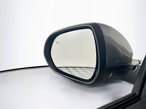 Used 2025 Buick Encore GX Preferred image 16