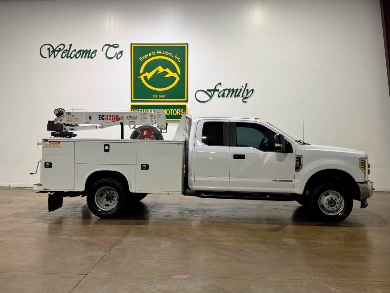 Used 2019 Ford F350 XL w/ XL Value Package AWD/4WD image 2