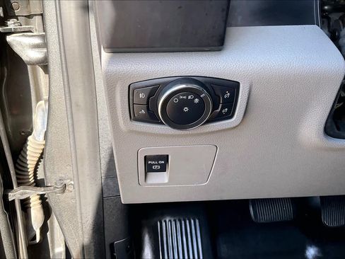 Used 2017 Ford F150 XL w/ Equipment Group 101A Mid AWD/4WD image 32