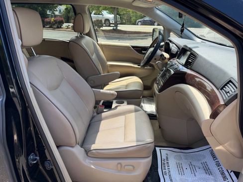 Used 2014 Nissan Quest LE FWD image 24