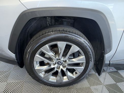 Used 2021 Toyota RAV4 XLE Premium FWD image 12