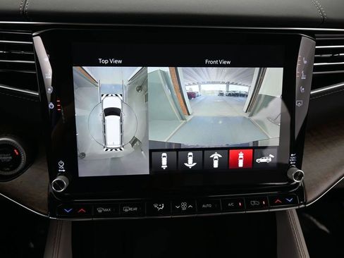 Used 2024 Jeep Grand Wagoneer L Base image 27