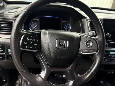 Used 2025 Honda Passport EX-L image 7