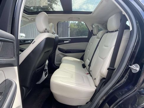 Used 2016 Ford Edge Titanium w/ Equipment Group 301A FWD image 12