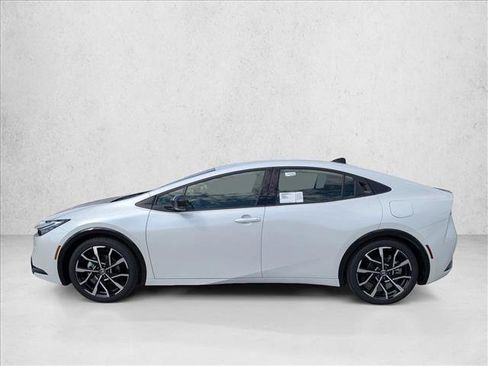 New 2026 Toyota Prius Plug-In Hybrid image 5
