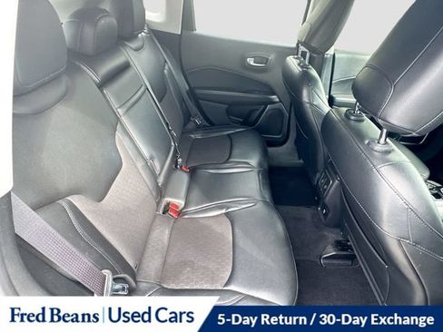 Used 2018 Jeep Compass Latitude AWD/4WD image 33
