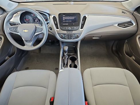 Certified 2024 Chevrolet Malibu LT image 9