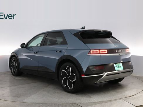 Used 2024 Hyundai Ioniq 5 SEL image 14