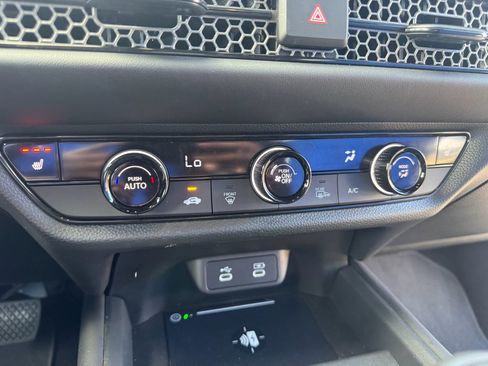 Certified 2026 Honda HR-V Sport image 18