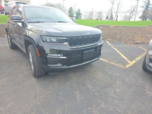 Used 2022 Jeep Grand Cherokee Limited image 1