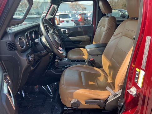 Used 2021 Jeep Wrangler Unlimited Sahara w/ LED Lighting Group image 16