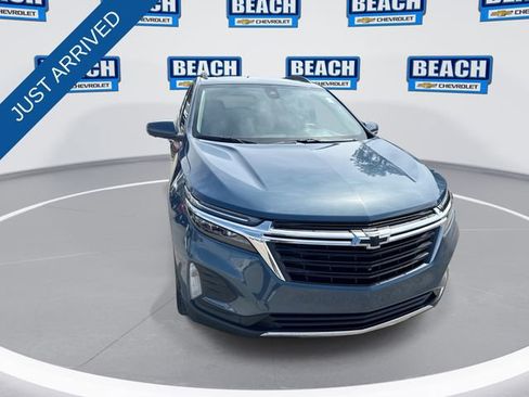 Used 2024 Chevrolet Equinox LT image 3
